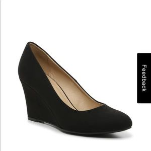 NIB faux suede wedge shoes. Size 7